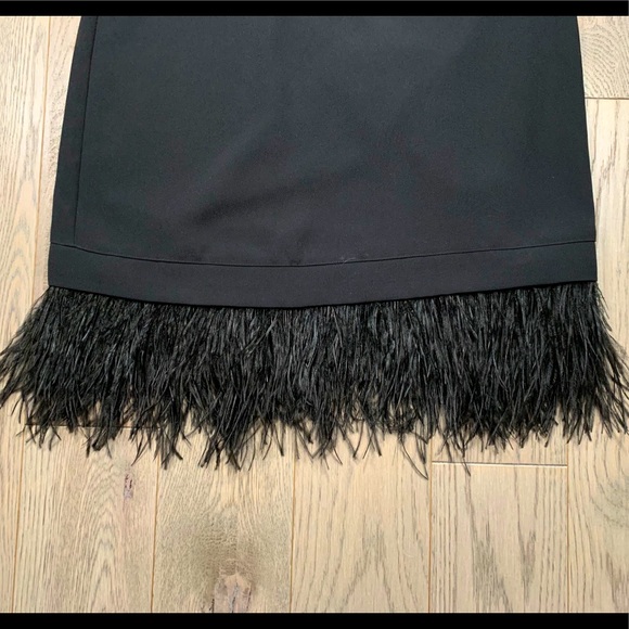 Vince Camuto Feather-bottom dress - Picture 3 of 4